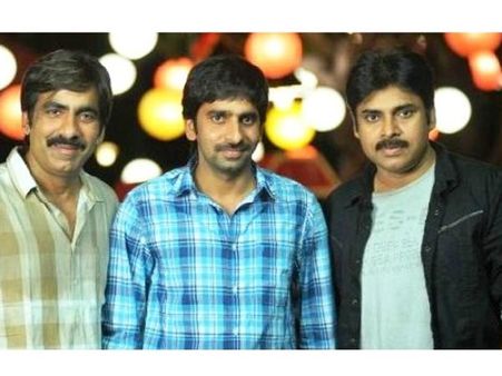 పవన్ కళ్యాణ్‌ని కలిసిన రవితేజ... కారణం ఏమిటి?