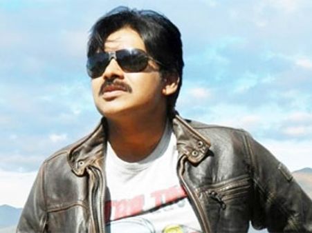 పవన్‌తో పాటు ఫ్యాన్స్ నటించే ఛాన్స్ : పూరి