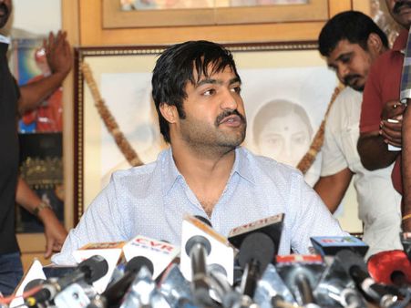 ఎన్టీఆర్ కొత్త లుక్ చూసి కంగారు