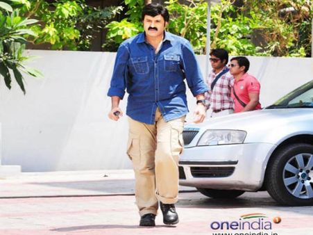 బాలకృష్ణ నెక్ట్స్ ఆ స్టార్ డైరక్టర్ తో ఖరారు