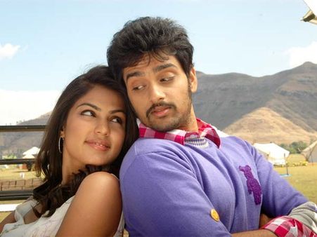 కిక్ లేదుగా... ('తూనీగా తూనీగ' రివ్యూ)