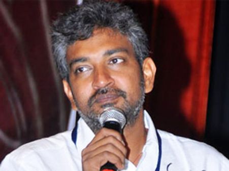 వారికి రాజమౌళి సీరియస్ వార్నింగ్