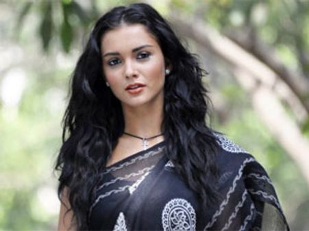 శంకర్ ‘ఐ’: అమీజాక్స్ కు భారీ అమౌంట్