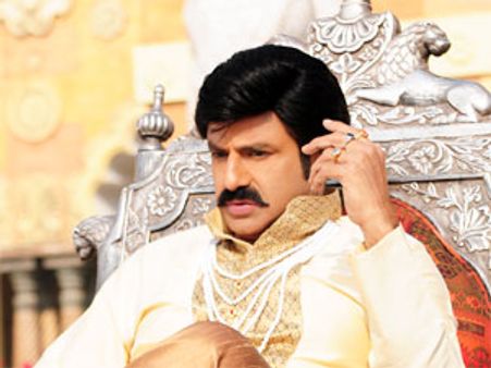 ‘ఊకొడతారా.. ఉలిక్కి పడతారా' బడ్జెట్ ఎంత?