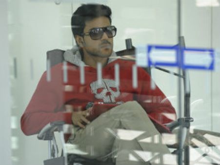 రామ్ చరణ్ ఫ్యాన్స్ కు భాధకలిగించే వార్త