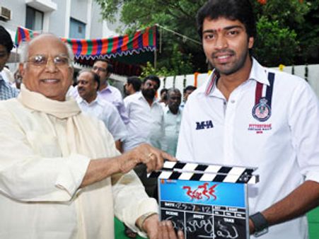 ఏఎన్‌ఆర్ క్లాప్‍‌తో అల్లరి నరేష్ ‘కెవ్వు కేక’