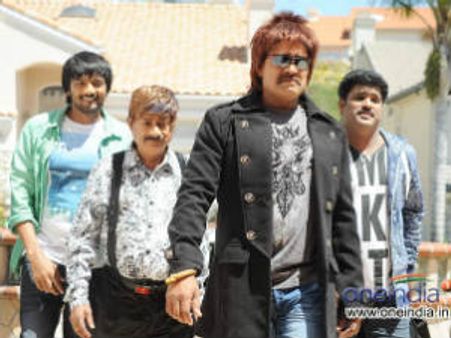 యూనివర్సల్ స్టూడియోలో 'యమహో యమః