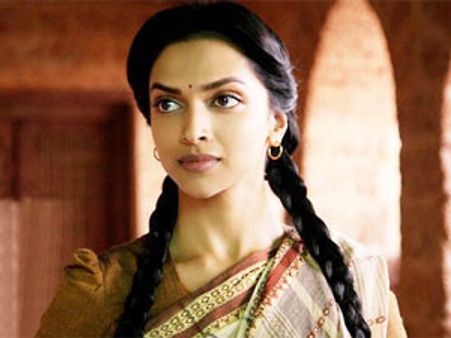 దీపిక పడుకొనెకు ‘స్మితా పాటిల్ స్మారక’ అవార్డు