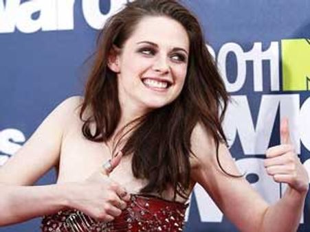 ఫోర్బ్స్: అత్యధిక పారితోషకం పొందుతున్న నటిగా క్రిస్టినా