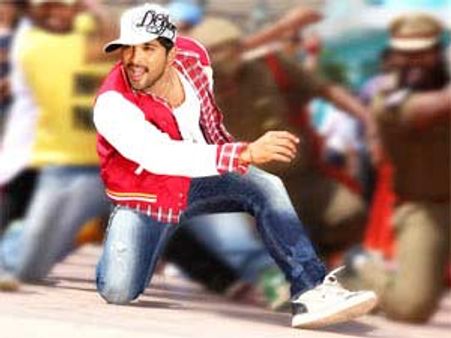 ‘జులాయి’లో సరికొత్తగా... ఇతర హీరోలకు సవాల్!