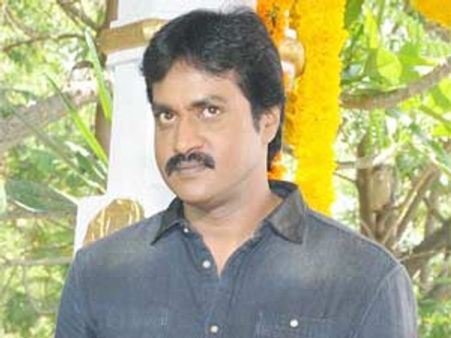రోటీన్‌కి భిన్నంగా సునీల్ సినిమా షూటింగ్