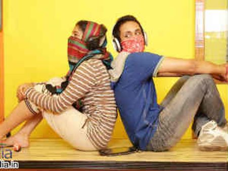 హిట్ ‘ఒక రొమాంటిక్ క్రైమ్ కథ’రీమేక్ వివరాలు