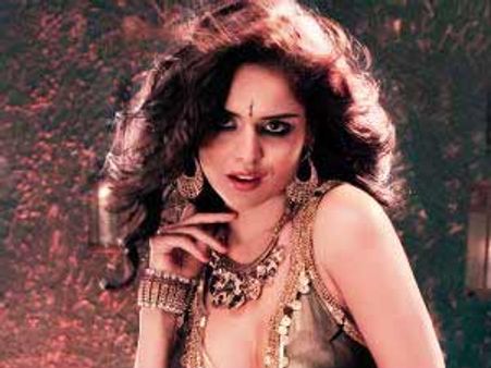 జిస్మ్-3లో.... సన్నీని తలదన్నే సెక్సీలేడీ?