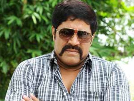 నన్ను నేను చూసుకొంటూ ఏడ్చాను: శ్రీహరి