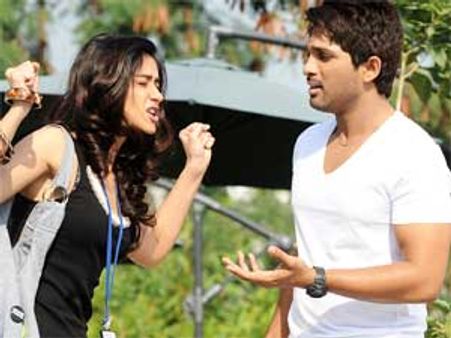 'జులాయి' ఫస్ట్ డే కలెక్షన్స్