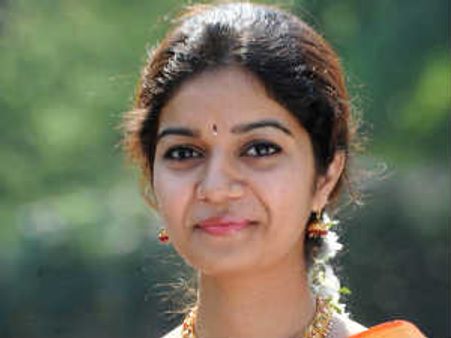 కాడ్బరీ పాప గా కలర్స్ స్వాతి