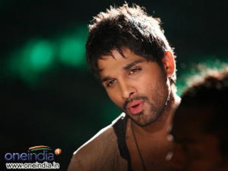 పూరి స్క్రిప్టు విన్న అల్లు అర్జున్...