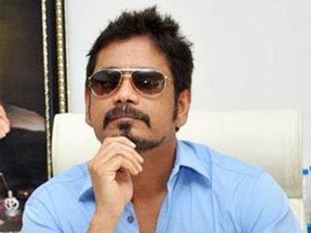 సినిమా టెక్కెట్ రేట్లు పెరగాలి: నాగార్డున