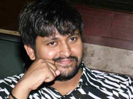 భార్యను వేధించిన హీరో అర్జున్ అరెస్ట్