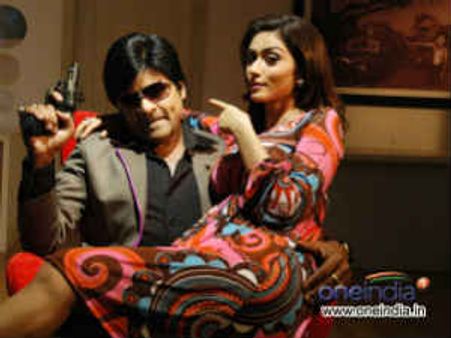 'రెబెల్' కు పోటీగా ఆర్.ఆర్.మూవీ మేకర్స్ రిలీజ్