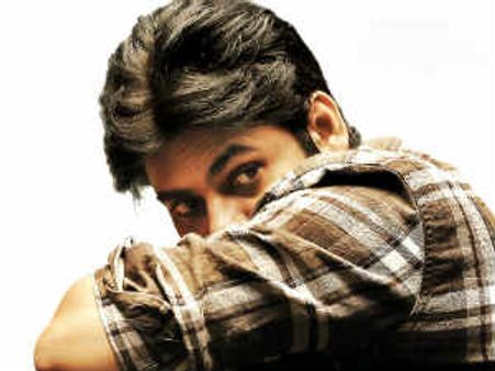 రిలియన్స్ నిర్మాతగా పవన్‌ చిత్రం నవంబర్ నుంచే...