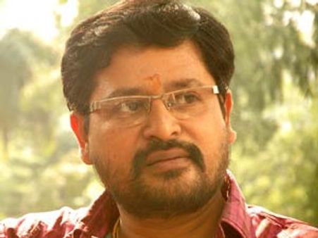 తెలంగాణ మార్చ్‌కు సినీ హీరోలు మద్దతివ్వాలి