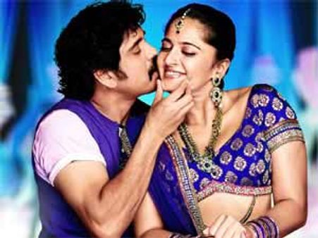 దాసరి చేతికి ‘డమరుకం’