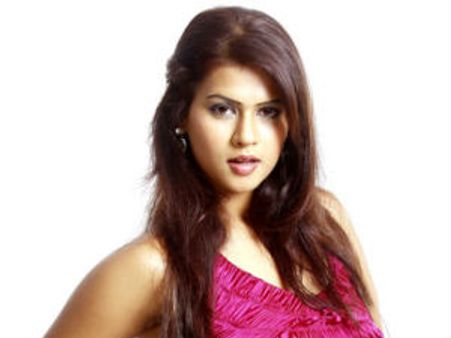 అల్లరి నరేష్ ‘కెవ్వు కేక’ హీరోయిన్ ఈమే