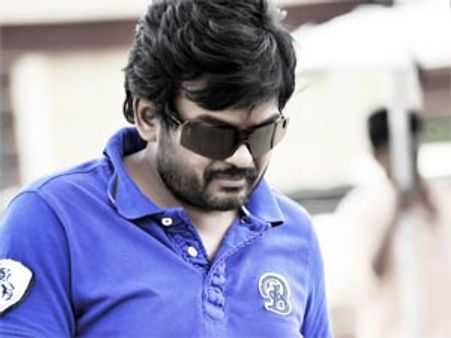 పూరీకి బండ్ల గణేష్ గిఫ్ట్ రూ. 44 లక్షల లైటర్