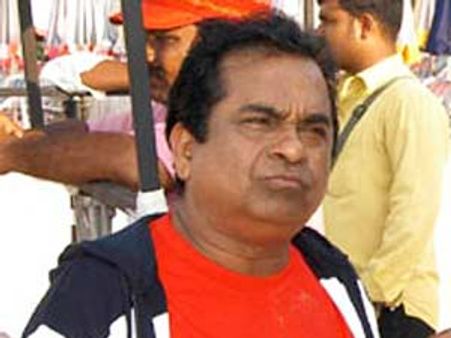 ఆటోలో బ్రహ్మీ: మోహన్‌ బాబు సైకిల్ అనుభవం