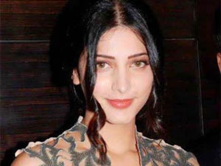 ఫేక్... అని తేల్చేసిన శృతి హాసన్