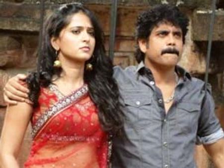 'డమరుకం' కథ కాపీ కాదంటూ నాగార్జున వివరణ