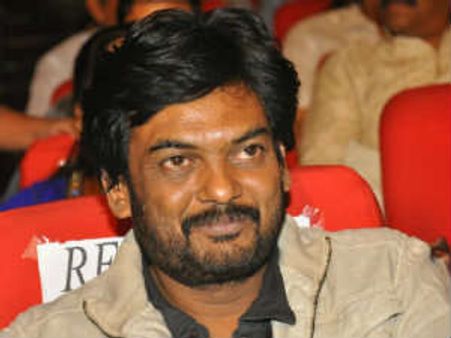 పూరి జగన్నాథ్ ఆఫీస్‌పై తెలంగాణ వాదుల దాడి