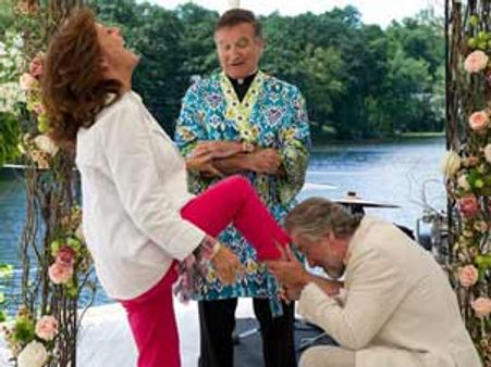 రాబర్డ్‌ డి నీరో కామెడీ 'ద బిగ్ వెడ్డింగ్‌' రిలీజ్ డేట్