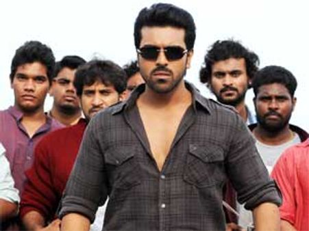 'నాయక్‌' లో రామ్ చరణ్ డాన్స్ లు సూపర్బ్