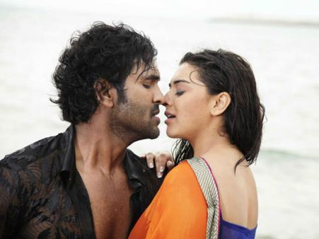 ఫార్ములా ఫన్ (దేనికైనా రెడీ రివ్యూ)