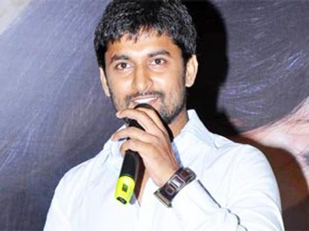 పైసా మూవీ: నాని కాస్టూమ్స్ మైఖేల్ జాక్సన్ రేంజిలో