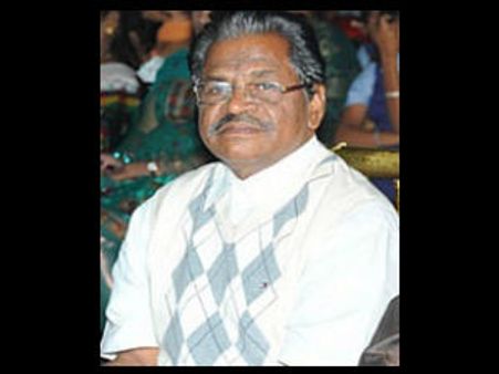 సంగీత దర్శకుడు చక్రి తండ్రి మృతి