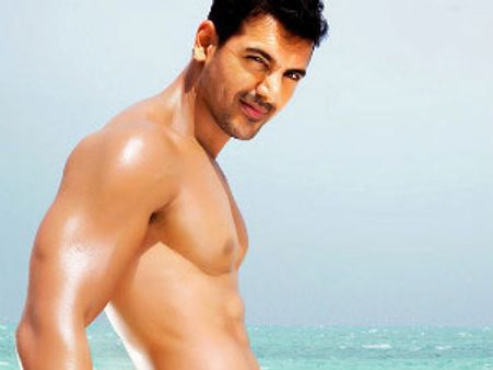 న్యూడ్ సీన్స్ చేస్తానంటున్న స్టార్ హీరో