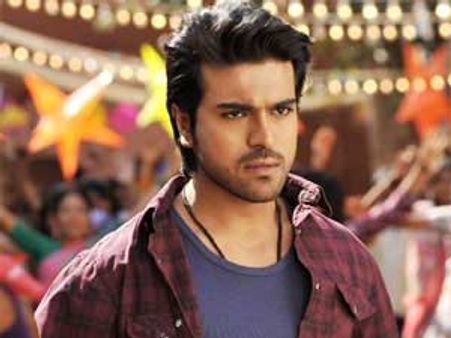 మళ్లీ అదే దర్శకుడుకి రామ్ చరణ్ గ్రీన్ సిగ్నల్