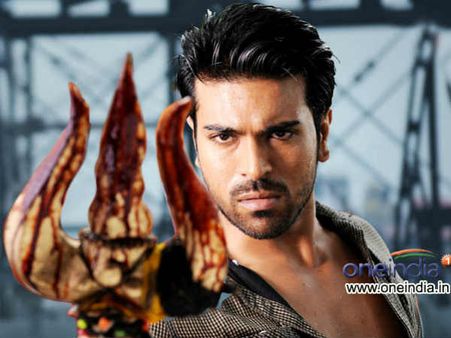 రామ్ చరణ్ న్యూ రికార్డ్...బాబాయ్ పవన్ వెనక్కి!