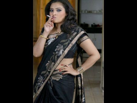 ప్రివ్యూ ఫిల్మ్‌తో ముంతాజ్ రీఎంట్రీ