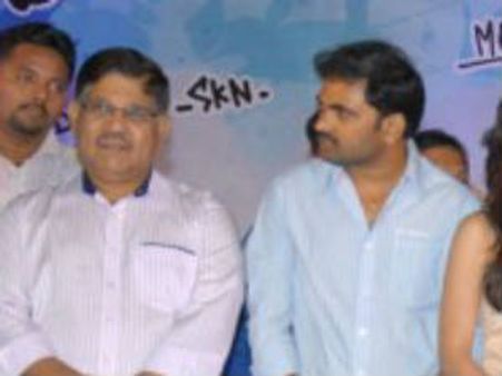 గీతా ఆర్ట్స్‌ బేనర్లో మారుతి చిత్రం