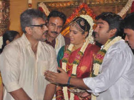 హాస్య నటుడి ప్రేమ వివాహం...సూపర్ స్టార్ కనెక్షన్