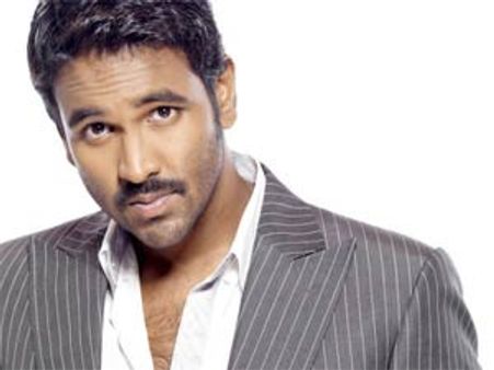 నాంపల్లి కోర్టుకు మంచు విష్ణు