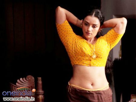 శ్వేతా మీనన్ రియల్ డెలివరీ సీన్‌పై వివాదం