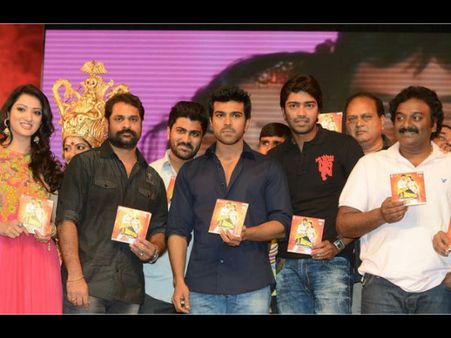 ‘మగధీర’లా ఈ చిత్రం నిలవాలి:రామ్‌చరణ్