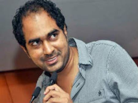 గాలి జనార్థన్‌రెడ్డిని పోలి ఉందనే విమర్శపై దర్శకుడు క్రిష్