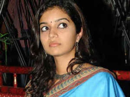 కాపీ కొట్టారంటూ కలర్స్ స్వాతి సినిమాపై నినాదం