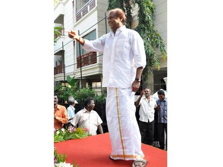 రజనీ గురించి అందరికీ తెలియని ఆసక్తికరమైన విశేషాలు-2